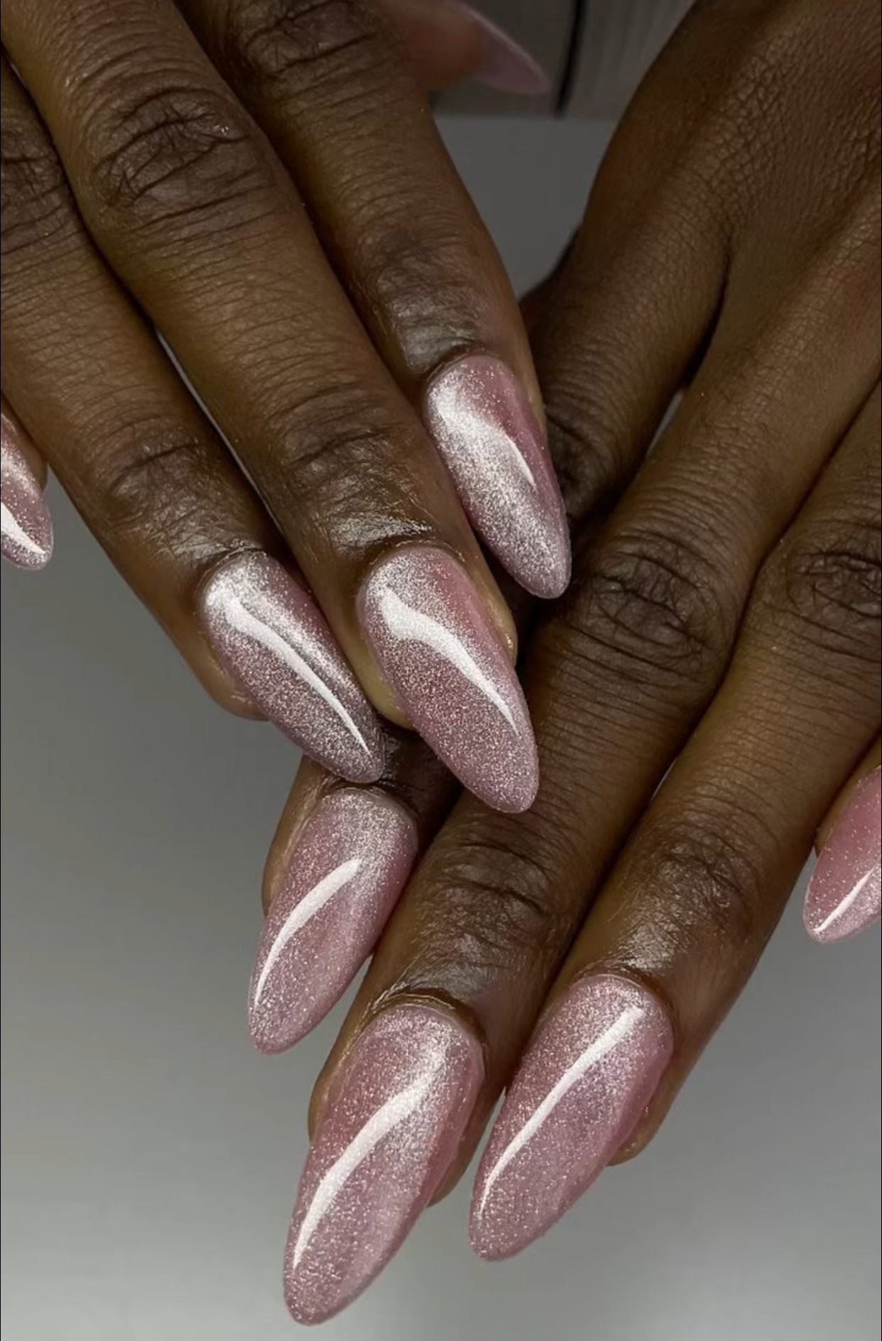 Extensions d'ongles élégantes en résine Bordeaux